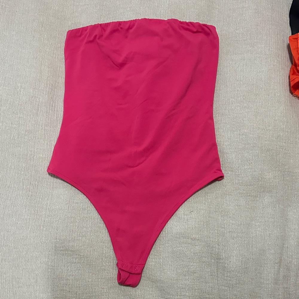 Aritzia Babaton Strapless Pink Bodysuit